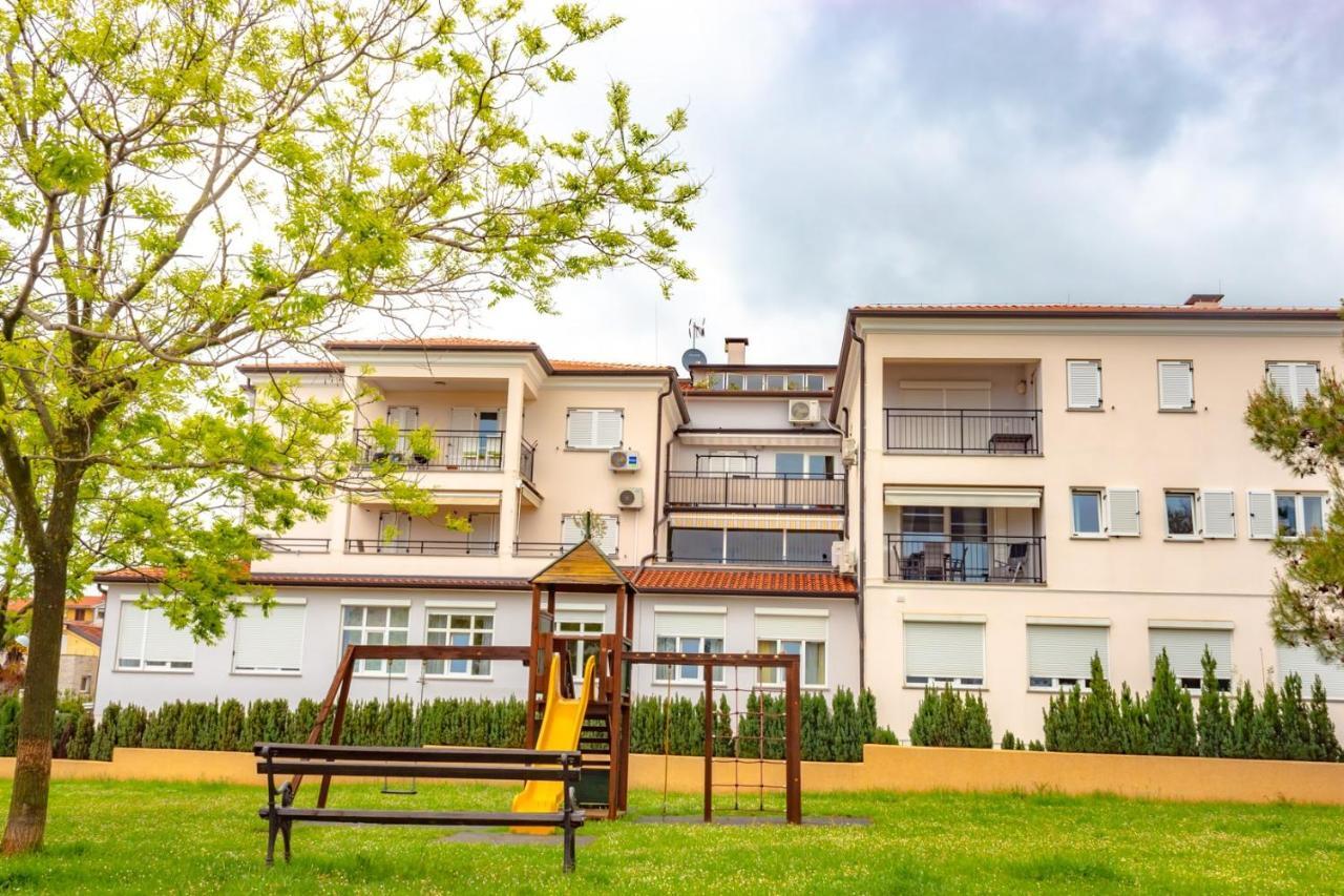 Apartment Botic Poreč Exterior foto
