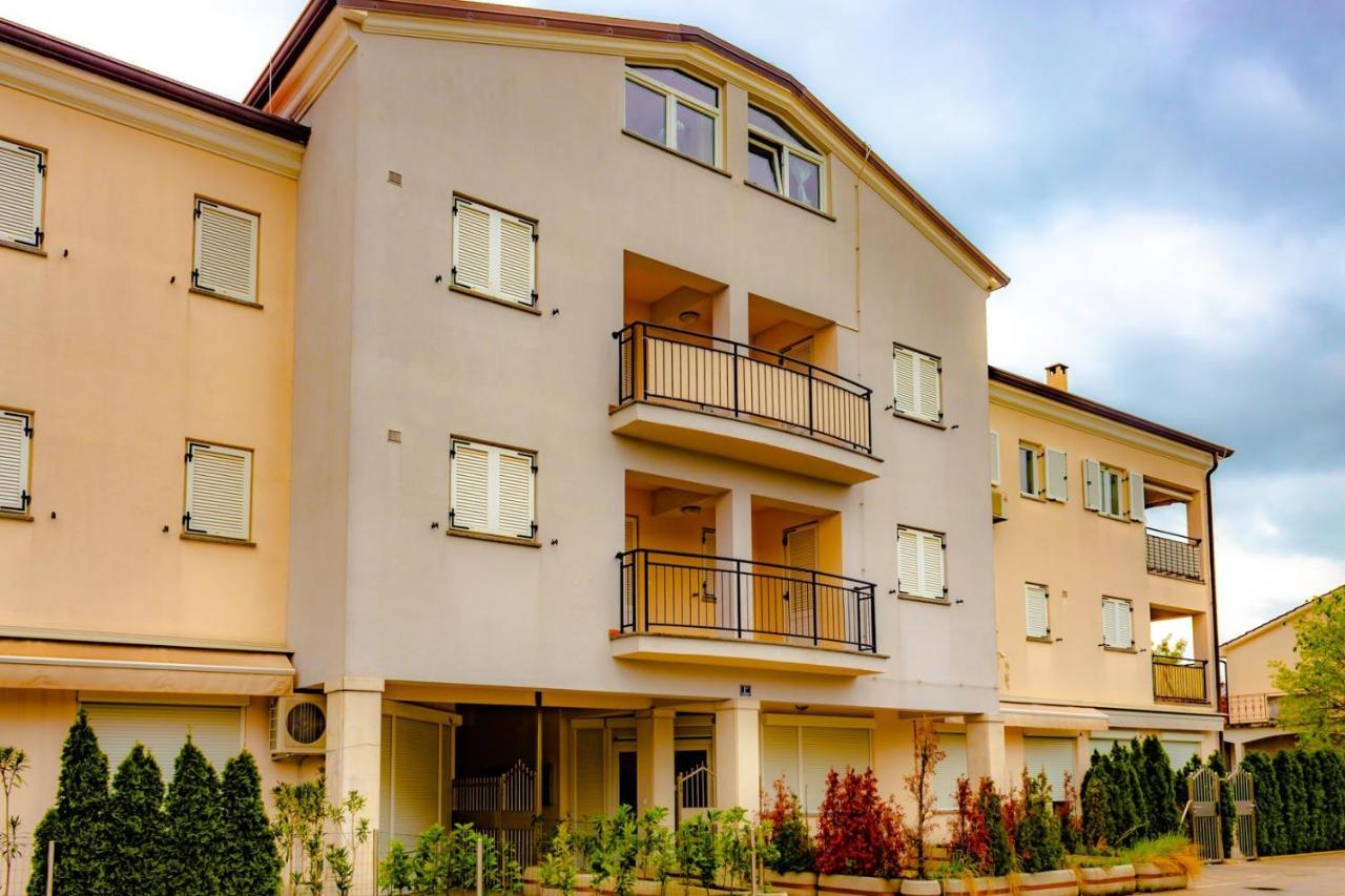 Apartment Botic Poreč Exterior foto