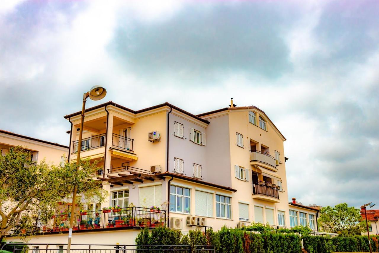 Apartment Botic Poreč Exterior foto